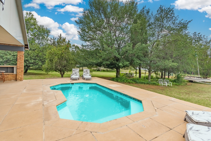 4 Bedroom Property for Sale in Vaaldam SH Free State